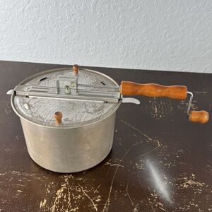 Whirley Pop Stovetop 6 Qt Popcorn Popper With Hand Crank Stirrer Aluminum & Wood